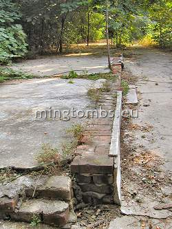 Concubine tomb area?