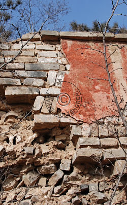 Ruins of the rear outer wall